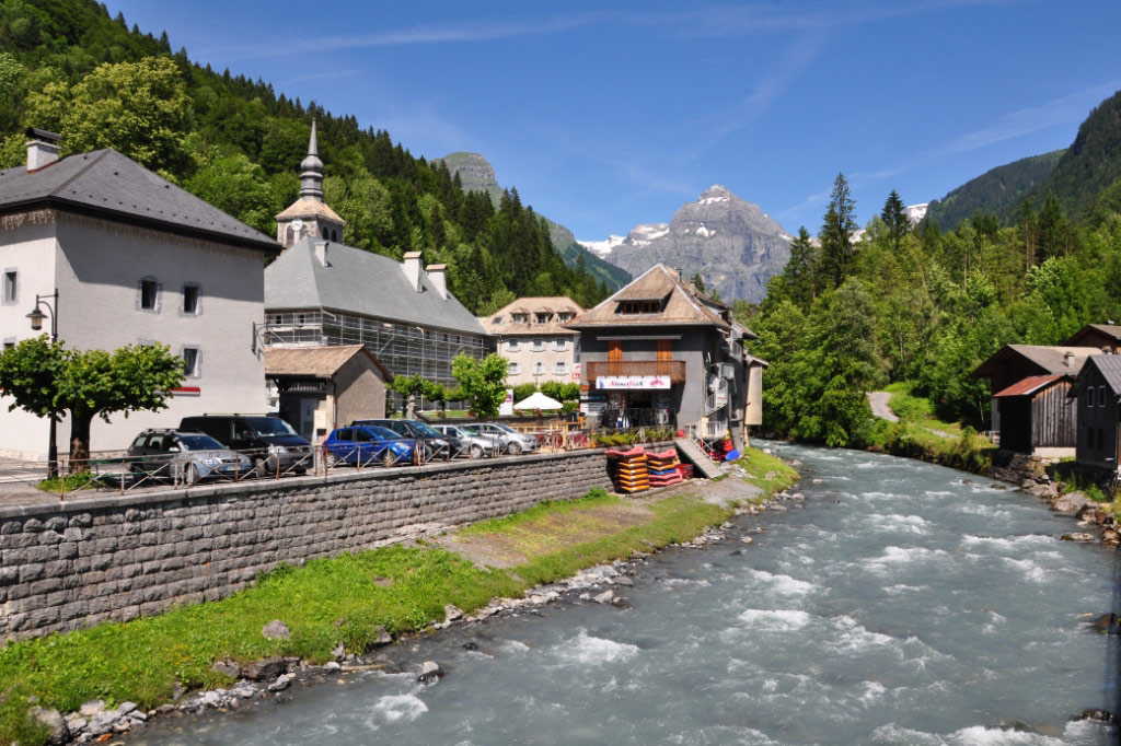 Sixt-Fer-a-Cheval